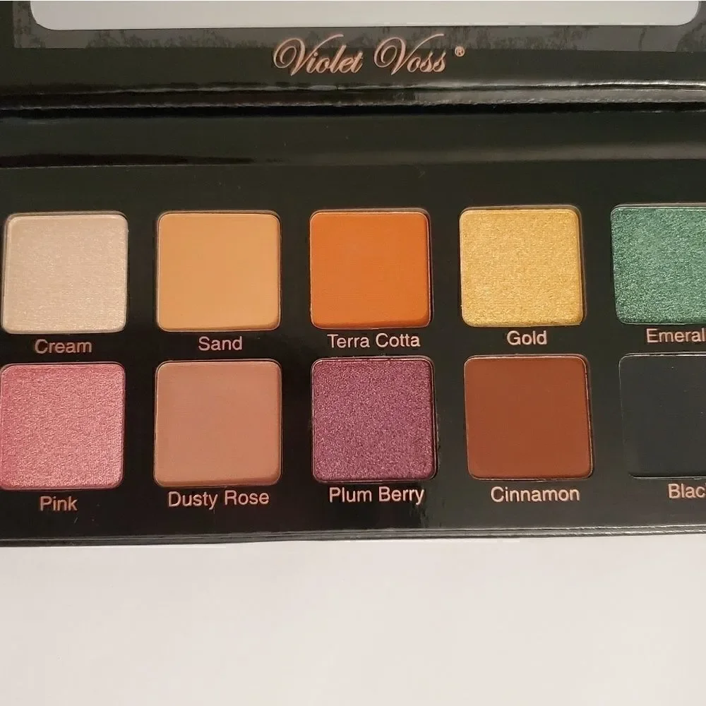 Violet Voss Essentials Palette